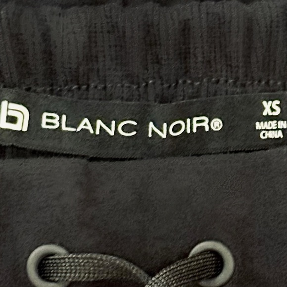 BLANC NOIR || Croco Knit Sweatpant in Black - SZ XS - Picture 5 of 8